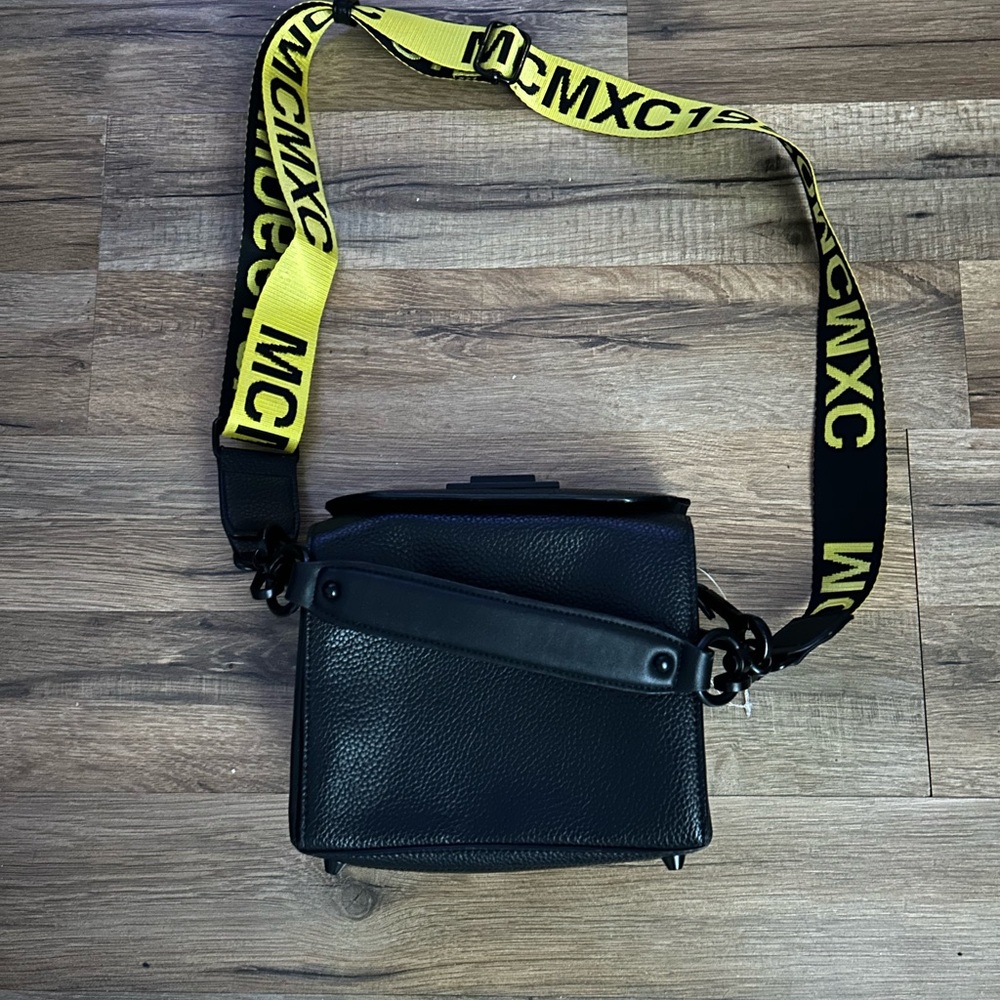 Steve Madden Bag - Picture 2 of 7